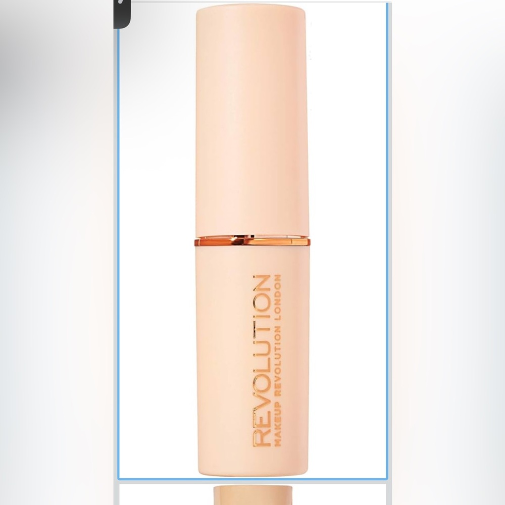 Revolution Fast Base Stick Foundation